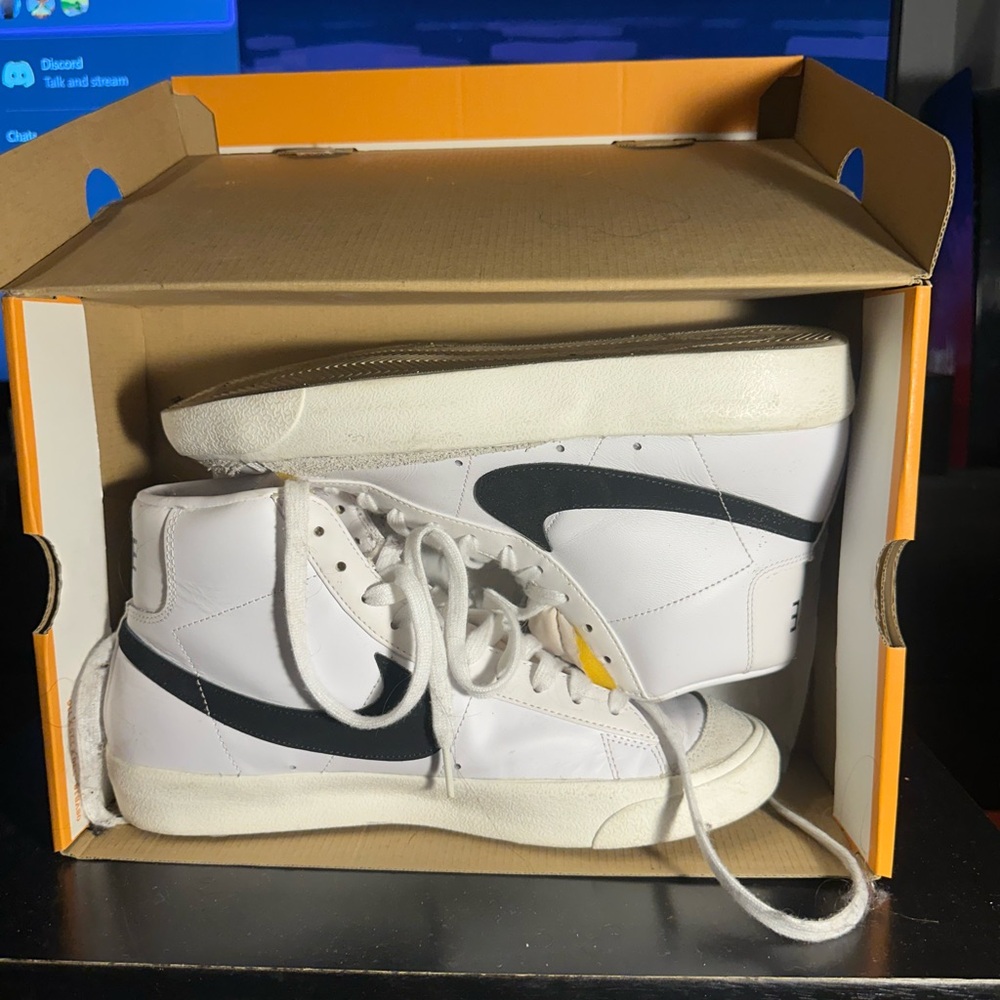 Nike blazer high